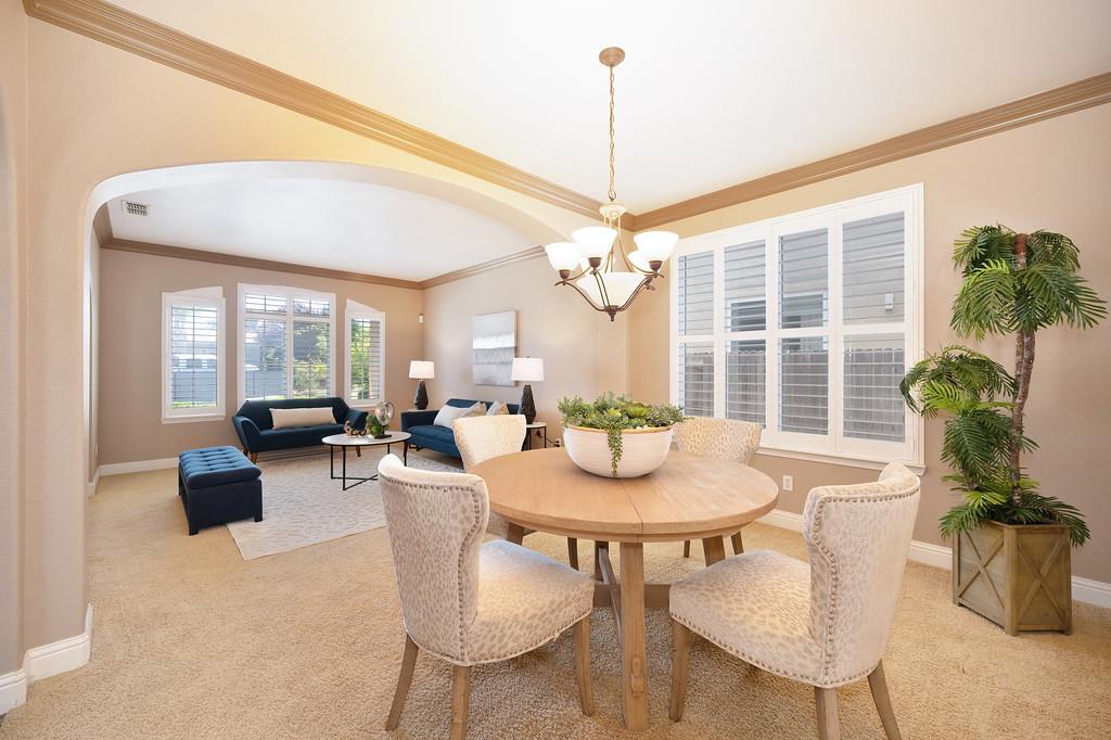 Detail Gallery Image 19 of 78 For 10317 Hite Cir, Elk Grove,  CA 95757 - 5 Beds | 3 Baths