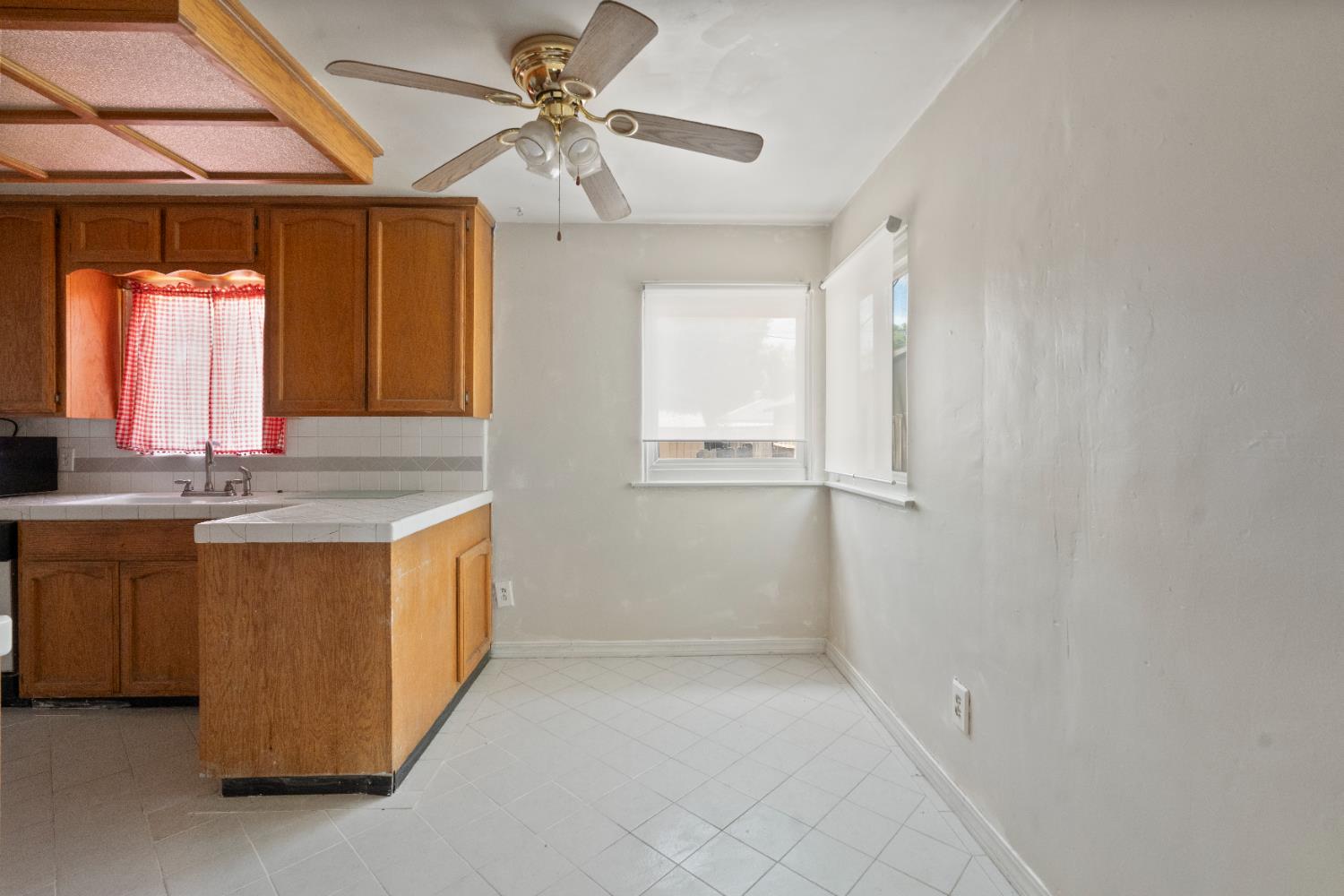 Detail Gallery Image 6 of 18 For 541 Hunter Ave, Modesto,  CA 95350 - 2 Beds | 1 Baths