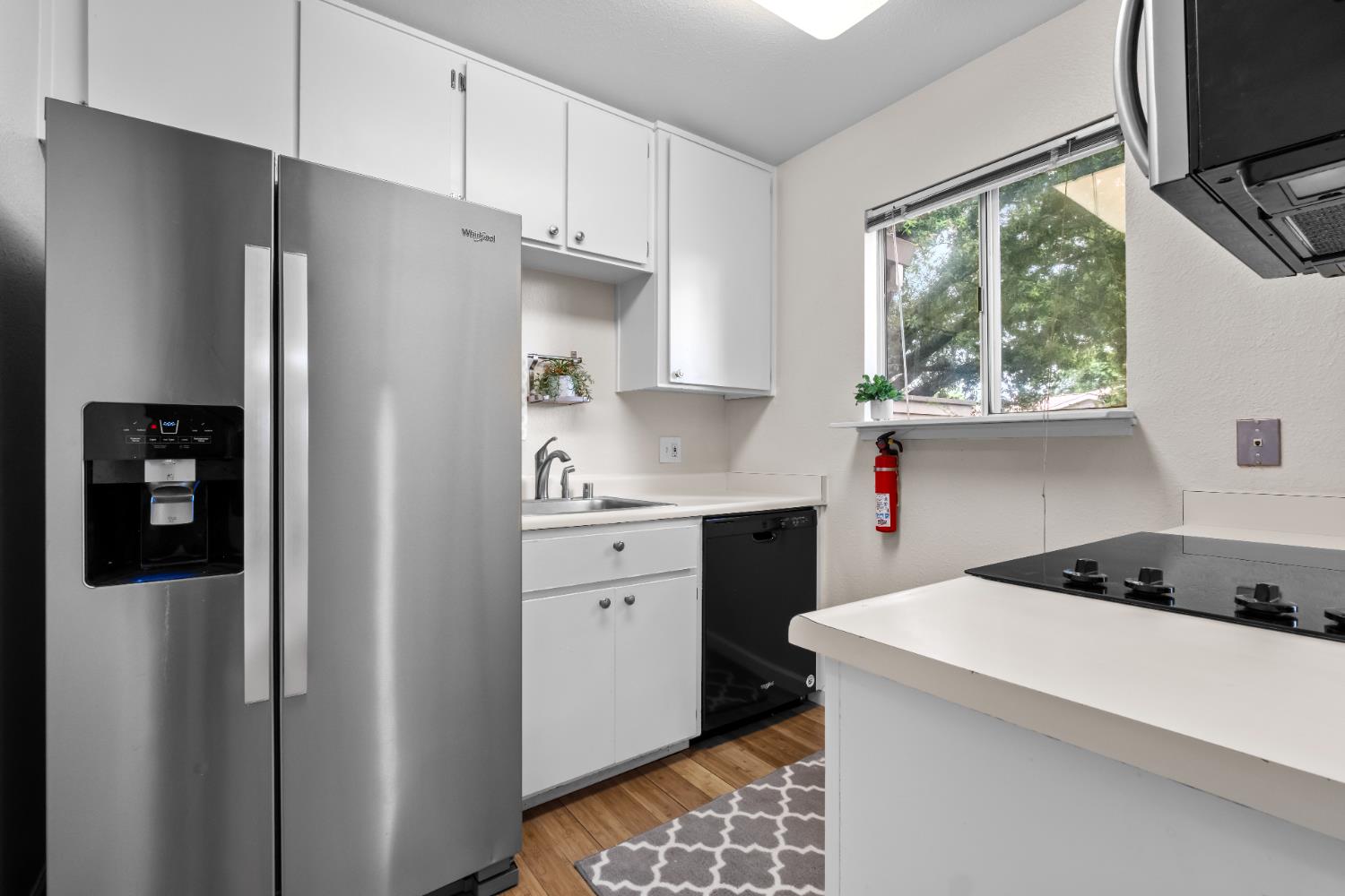 Detail Gallery Image 6 of 36 For 9145 Newhall Dr #57,  Sacramento,  CA 95826 - 2 Beds | 1/1 Baths