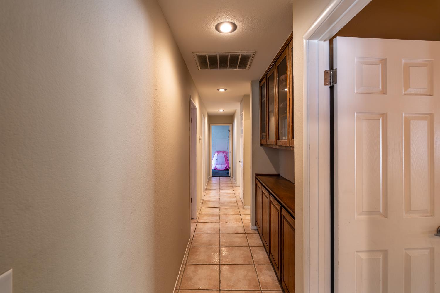 Detail Gallery Image 18 of 42 For 8565 Cloudcroft Way, Orangevale,  CA 95662 - 4 Beds | 2 Baths