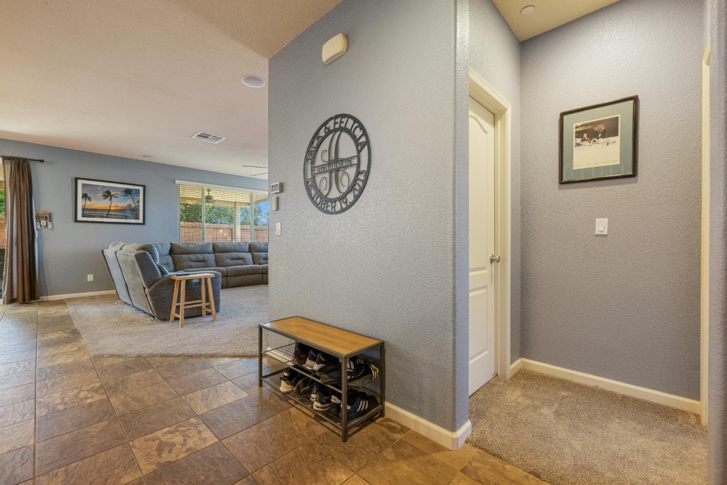 Detail Gallery Image 10 of 41 For 680 Sawtooth Ct, Manteca,  CA 95337 - 4 Beds | 3/1 Baths