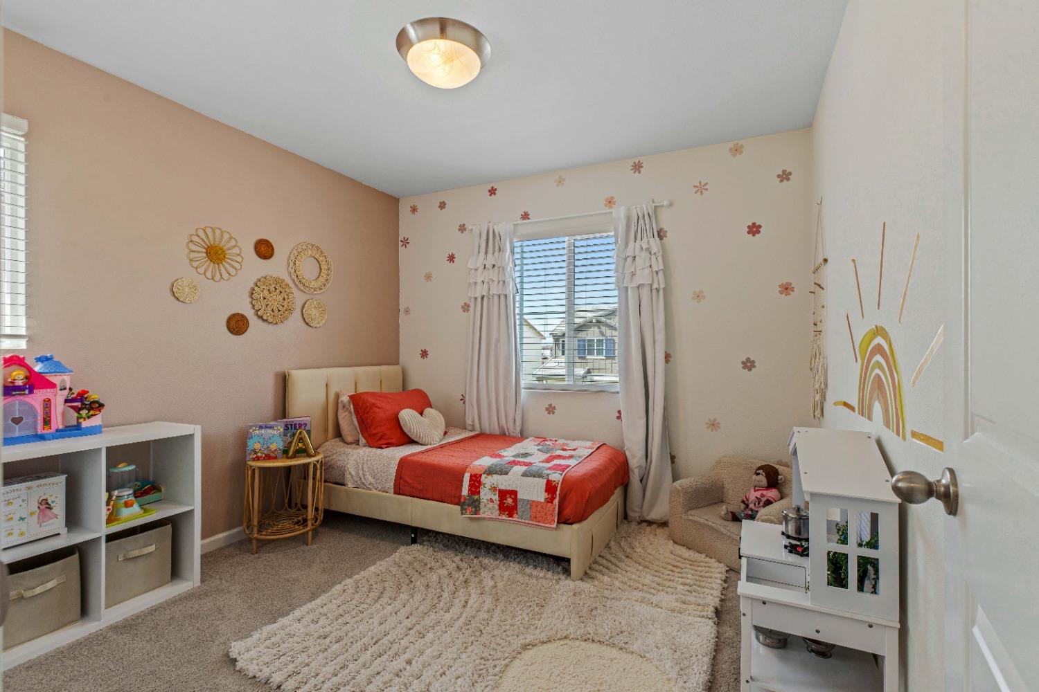 Detail Gallery Image 23 of 50 For 450 Rainbow Falls Ln, Manteca,  CA 95337 - 3 Beds | 2/1 Baths