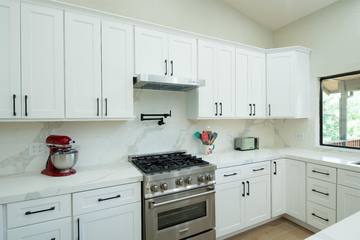 Detail Gallery Image 14 of 36 For 892 River Bluff Dr, Oakdale,  CA 95361 - 3 Beds | 2 Baths