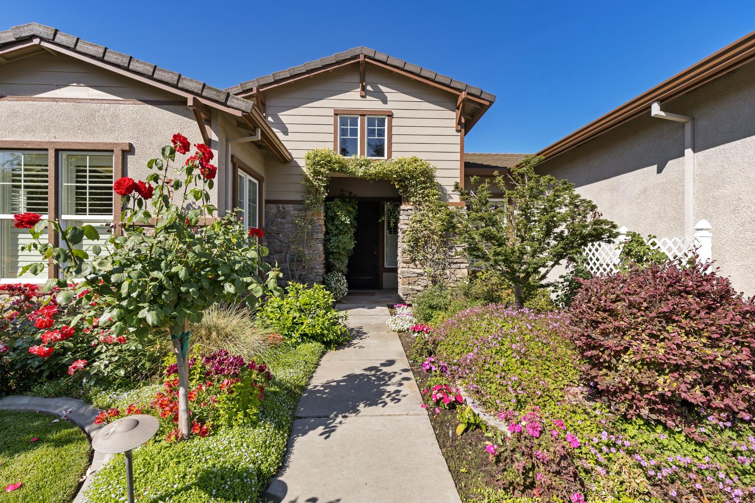 Detail Gallery Image 6 of 48 For 2351 River Berry Dr, Manteca,  CA 95336 - 2 Beds | 2 Baths