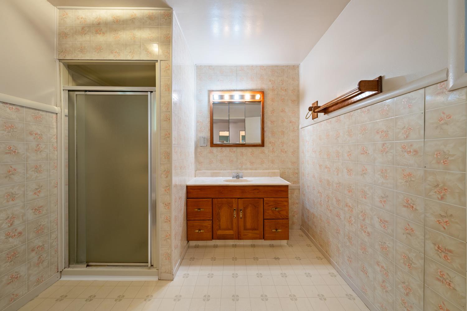 Detail Gallery Image 22 of 32 For 1812 Vesta Way, Sacramento,  CA 95864 - 3 Beds | 2 Baths