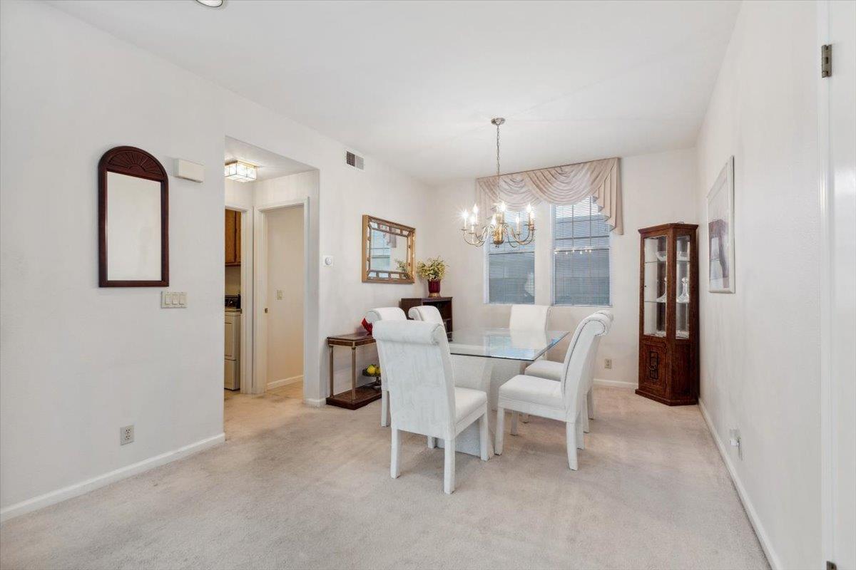 Detail Gallery Image 8 of 31 For 4625 Winter Oak Way, Antelope,  CA 95843 - 4 Beds | 2/1 Baths