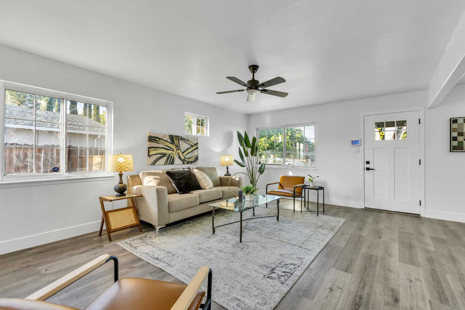 Detail Gallery Image 15 of 42 For 7682 Detroit Blvd, Sacramento,  CA 95832 - 4 Beds | 2 Baths