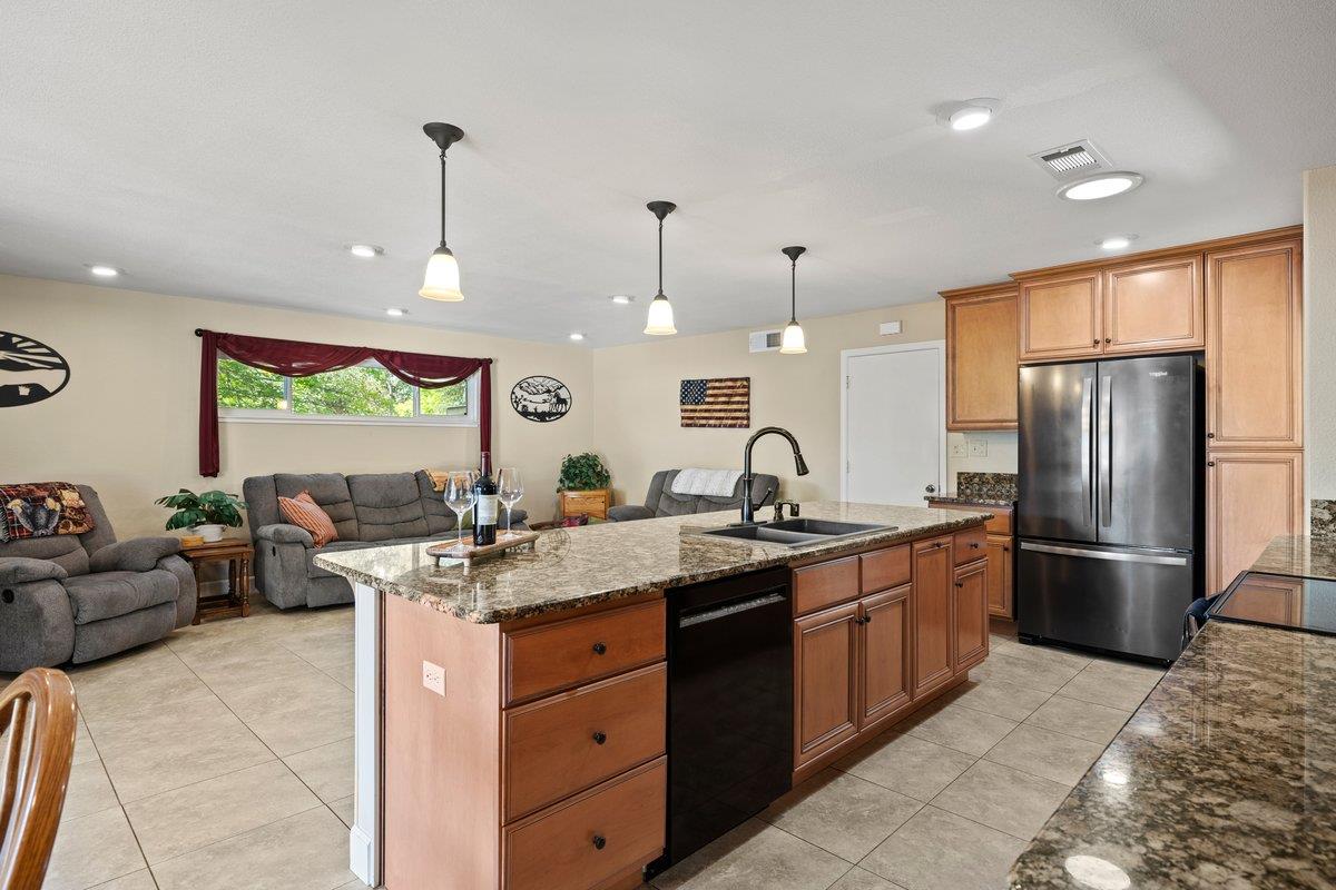 Detail Gallery Image 31 of 56 For 4325 Dias Ln, Loomis,  CA 95650 - 3 Beds | 2 Baths
