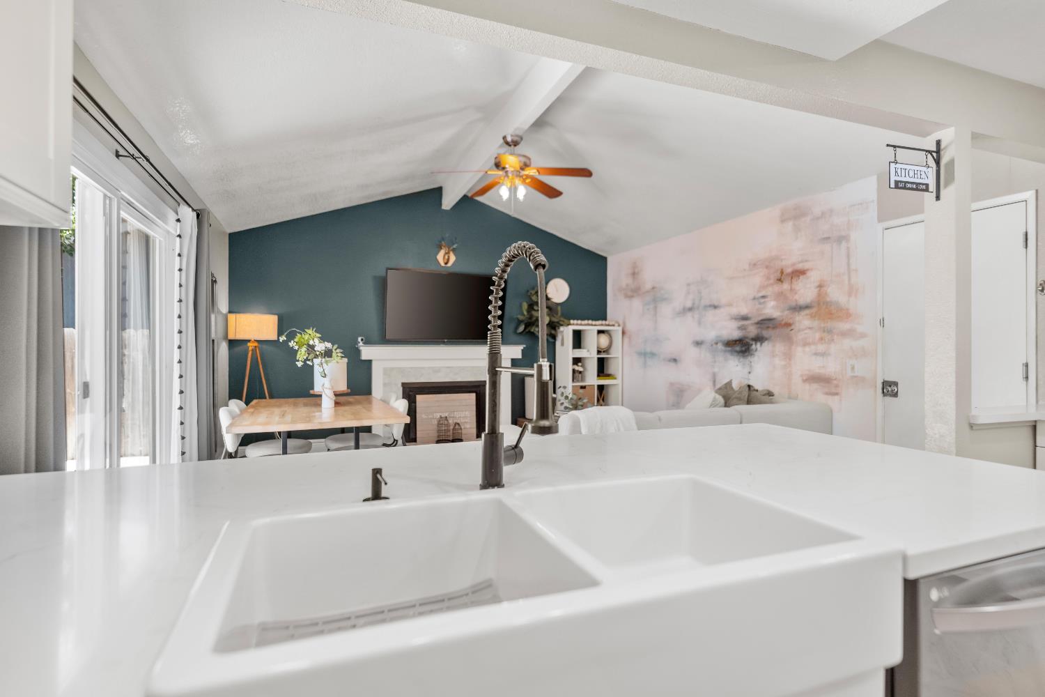 Detail Gallery Image 51 of 66 For 2915 Baronet Way, Sacramento,  CA 95833 - 4 Beds | 2 Baths