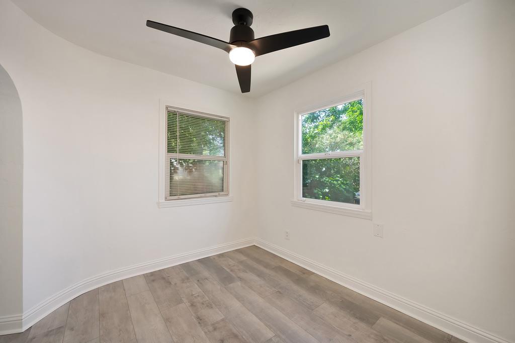 Detail Gallery Image 12 of 28 For 1167 Sonoma Ave, Sacramento,  CA 95815 - 2 Beds | 1 Baths