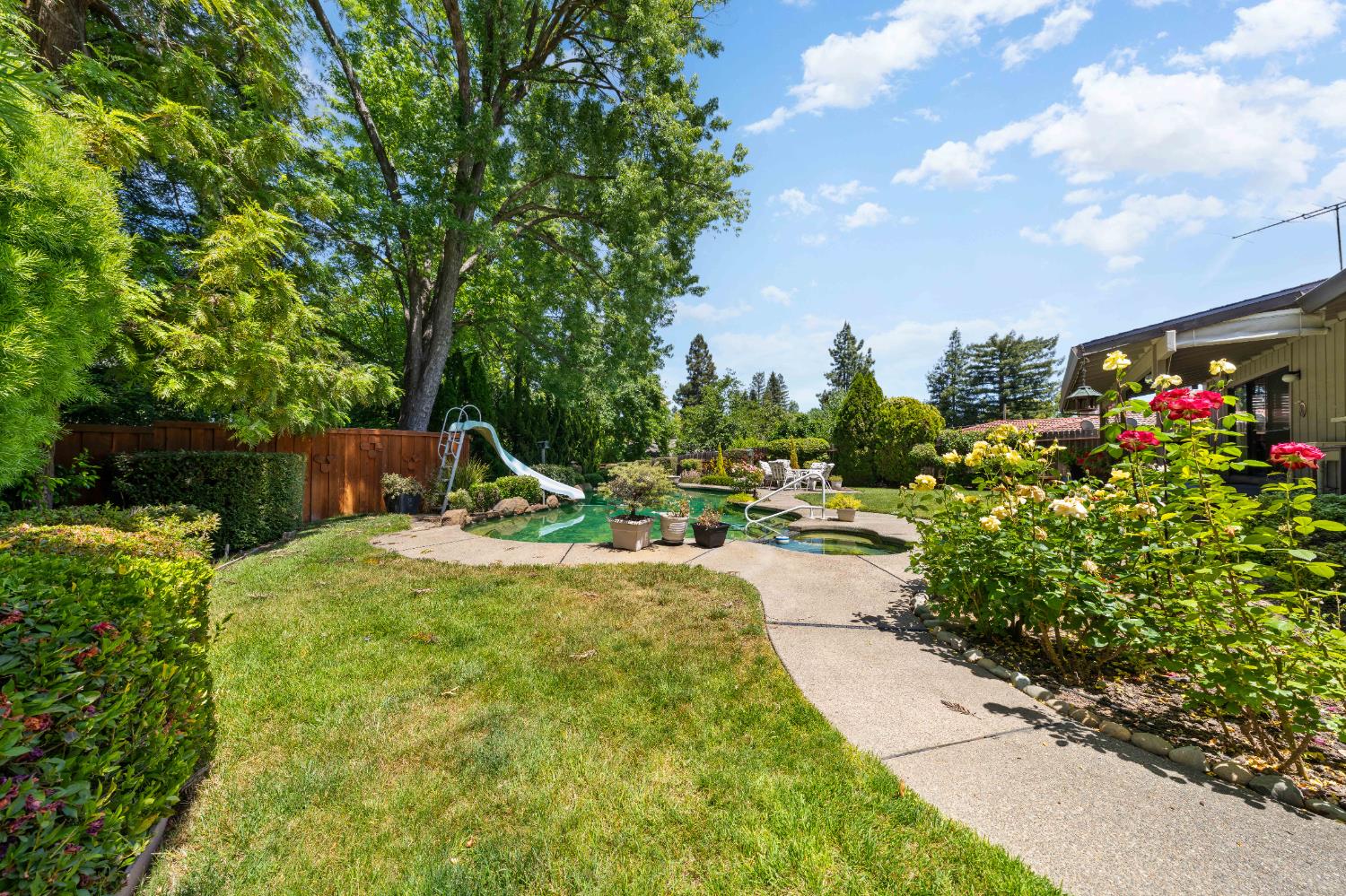 Detail Gallery Image 37 of 52 For 7831 Juarez Way, Fair Oaks,  CA 95628 - 3 Beds | 2/1 Baths