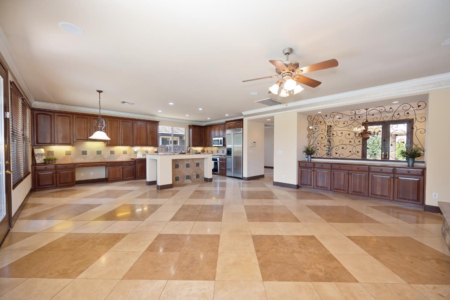Detail Gallery Image 34 of 88 For 620 Castle Oaks Dr, Ione,  CA 95640 - 4 Beds | 2/1 Baths