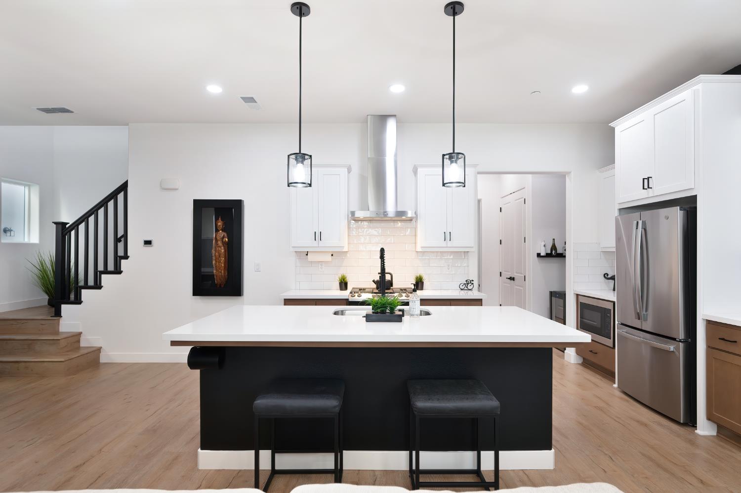 Detail Gallery Image 13 of 53 For 2372 Bastogne, Sacramento,  CA 95818 - 3 Beds | 2/1 Baths