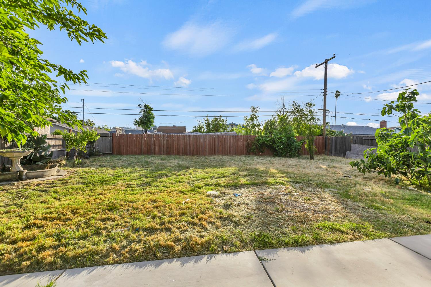 Detail Gallery Image 39 of 42 For 7682 Detroit Blvd, Sacramento,  CA 95832 - 4 Beds | 2 Baths