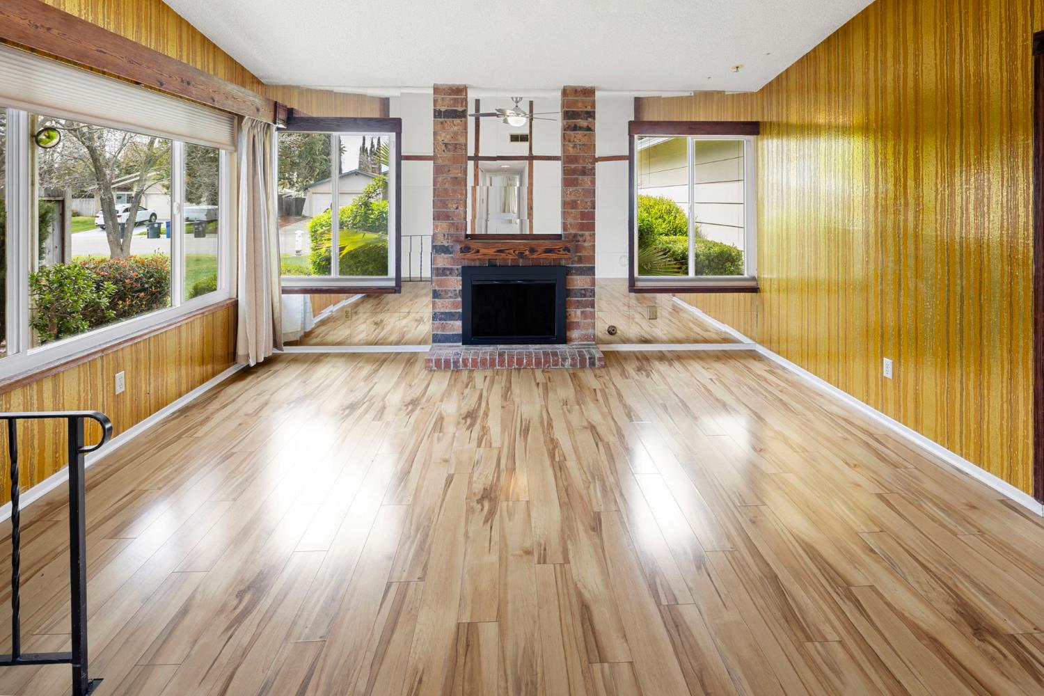 Detail Gallery Image 8 of 35 For 7044 Westchester Way, Citrus Heights,  CA 95621 - 4 Beds | 2 Baths