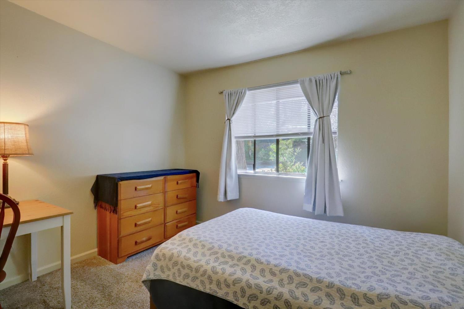 Detail Gallery Image 16 of 33 For 360 Rhode Island St, Grass Valley,  CA 95945 - 3 Beds | 2 Baths
