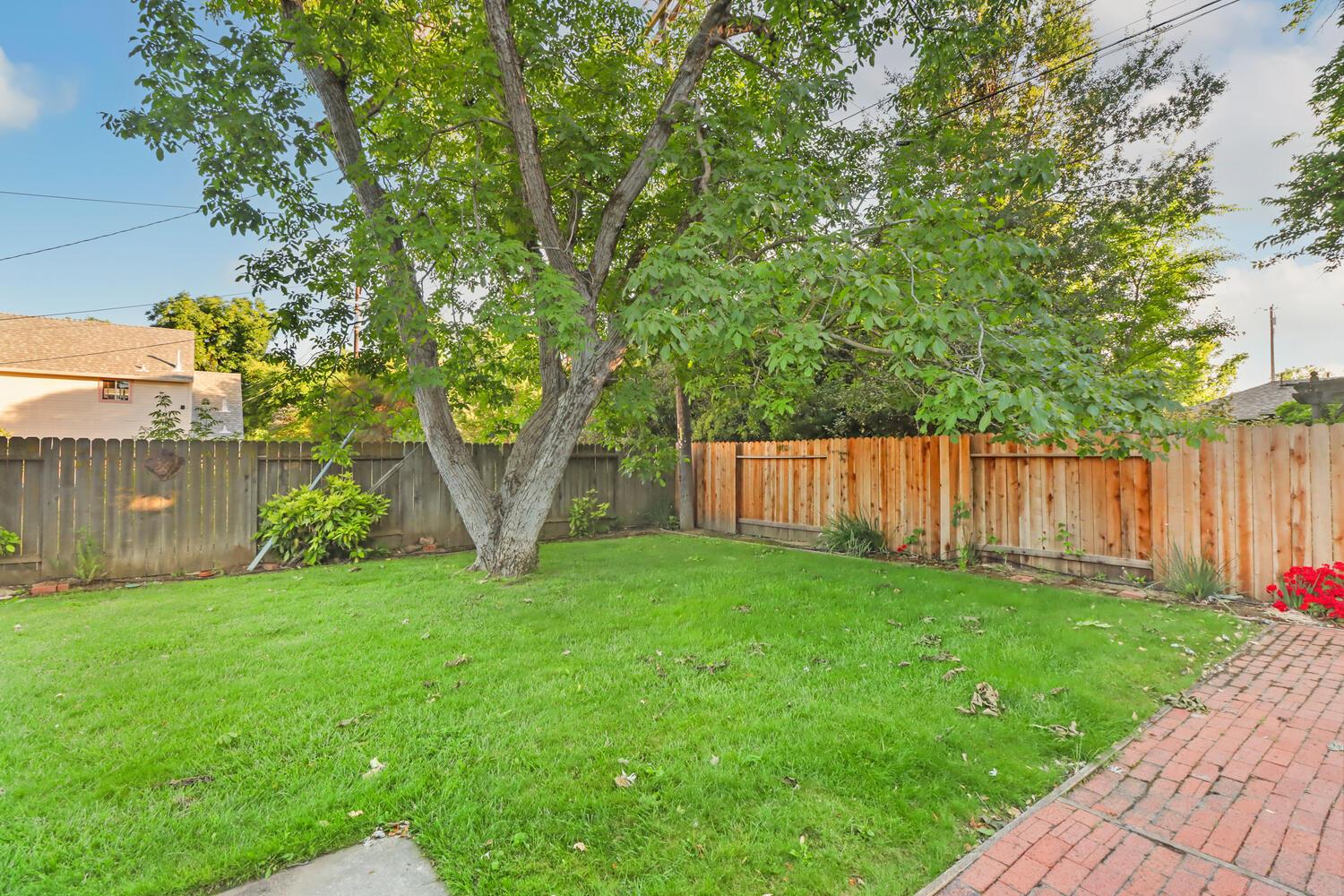 Detail Gallery Image 31 of 36 For 601 J St, Davis,  CA 95616 - 3 Beds | 2 Baths