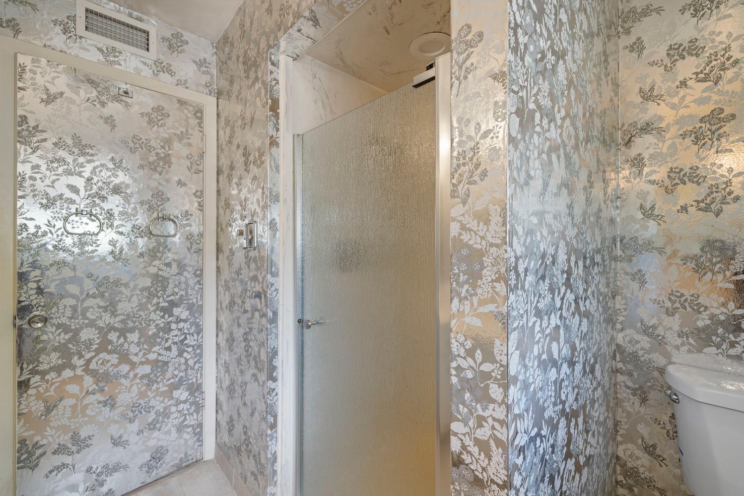 Detail Gallery Image 17 of 34 For 6010 Holstein Way, Sacramento,  CA 95822 - 3 Beds | 2/1 Baths
