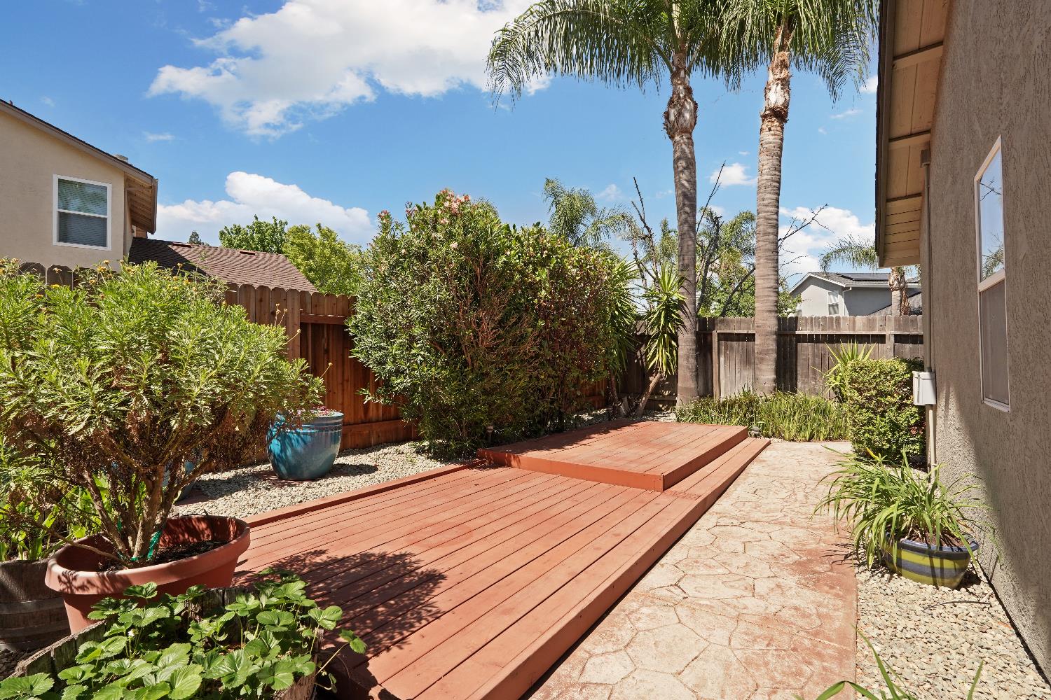 Detail Gallery Image 45 of 61 For 6001 Laguna Villa Way, Elk Grove,  CA 95758 - 3 Beds | 2 Baths