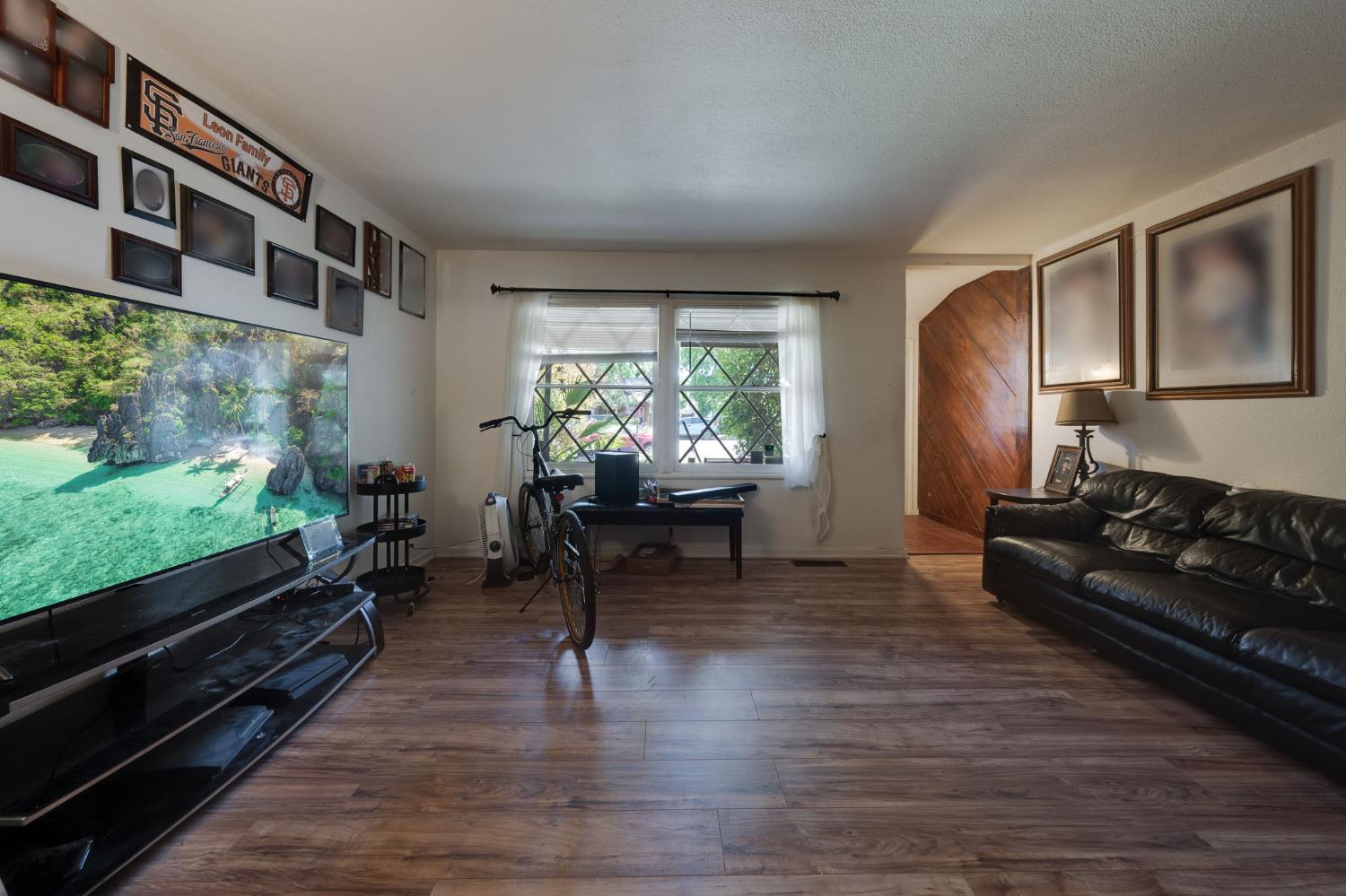 Detail Gallery Image 4 of 19 For 113 S 6th St, Patterson,  CA 95363 - 2 Beds | 1 Baths