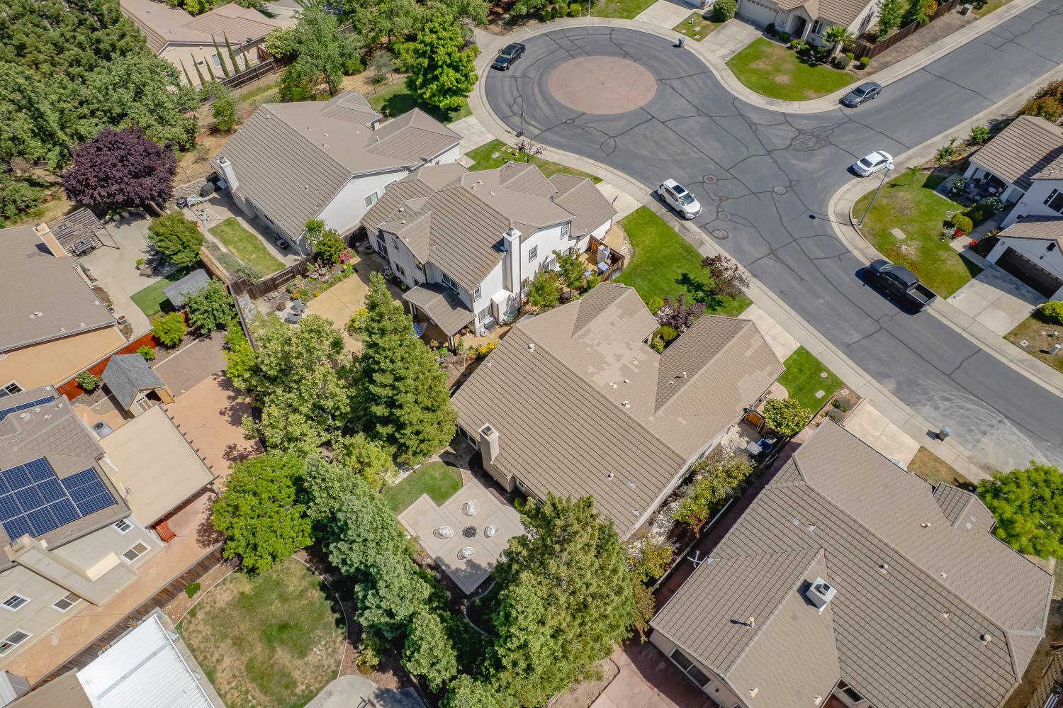 Detail Gallery Image 36 of 44 For 1014 Thompson Cir, Folsom,  CA 95630 - 4 Beds | 2 Baths