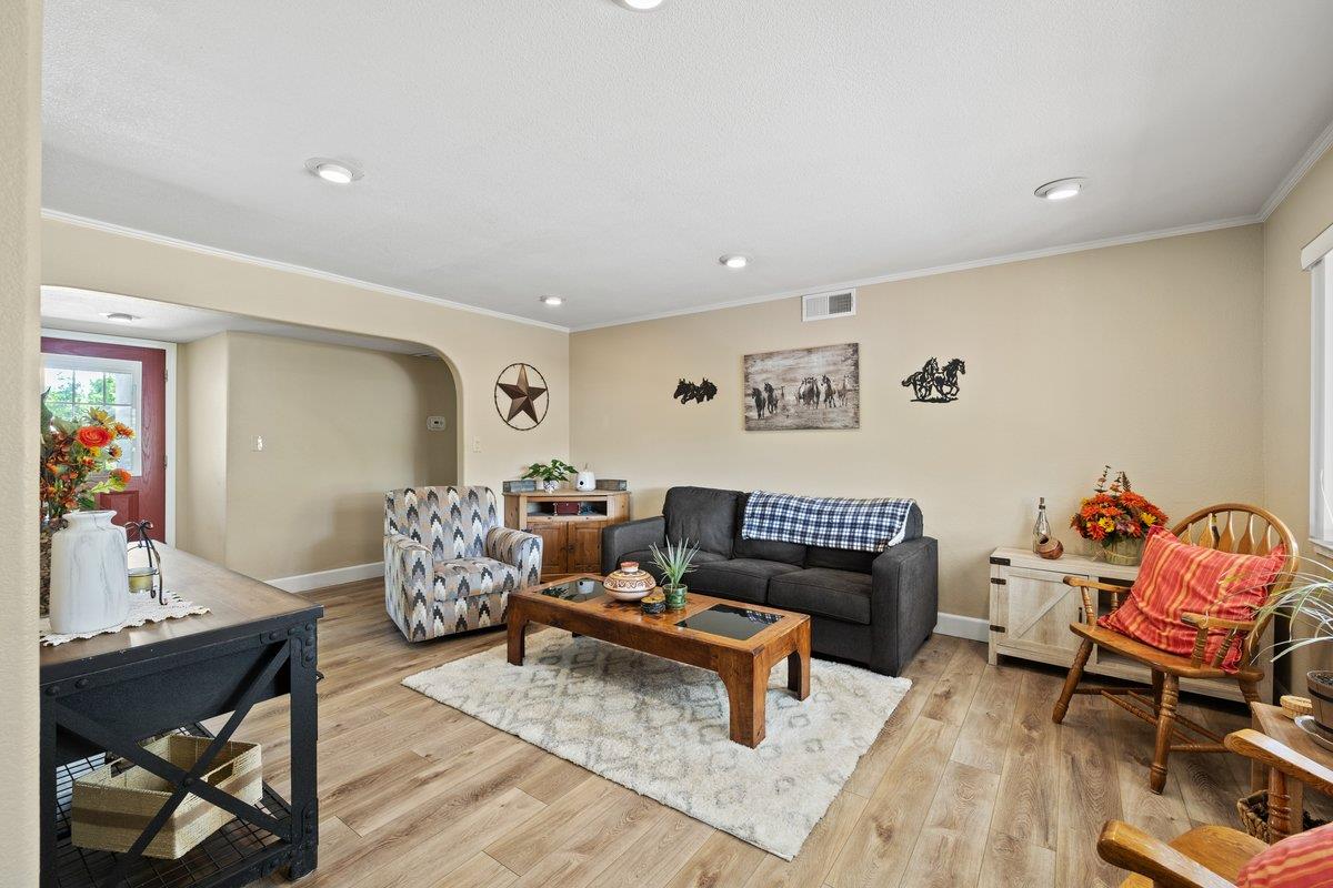 Detail Gallery Image 36 of 56 For 4325 Dias Ln, Loomis,  CA 95650 - 3 Beds | 2 Baths