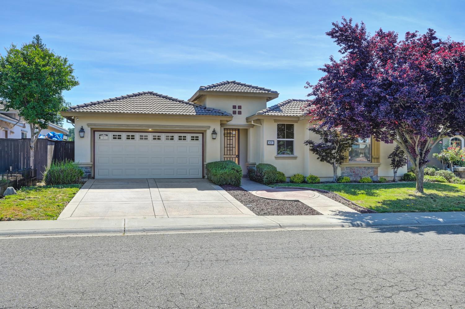 Detail Gallery Image 3 of 88 For 620 Castle Oaks Dr, Ione,  CA 95640 - 4 Beds | 2/1 Baths