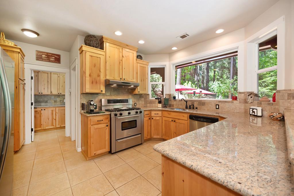 Detail Gallery Image 24 of 92 For 5321 Slalom Ln, Pollock Pines,  CA 95726 - 3 Beds | 2/1 Baths