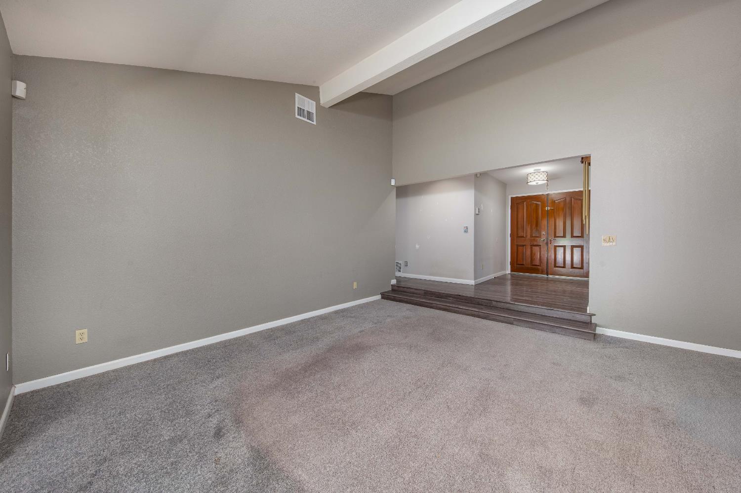Detail Gallery Image 15 of 56 For 9412 Bonanza Dr, Stockton,  CA 95209 - 3 Beds | 2/1 Baths