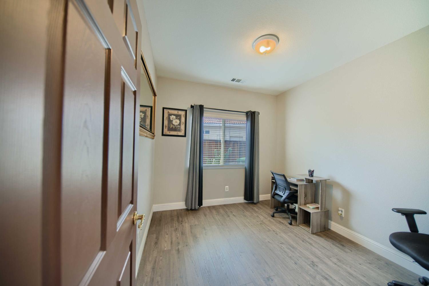 Detail Gallery Image 44 of 98 For 2994 La Vina Cir, Los Banos,  CA 93635 - 3 Beds | 2 Baths