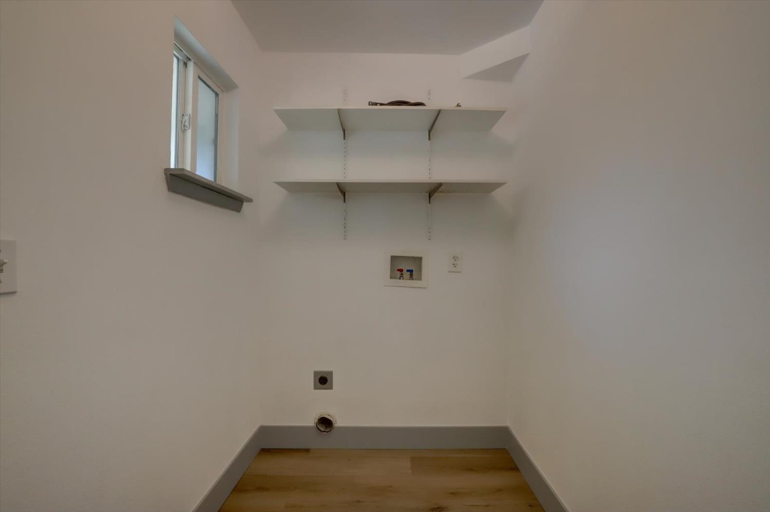 Detail Gallery Image 11 of 62 For 347 E Maryland Dr, Grass Valley,  CA 95945 - 2 Beds | 2 Baths