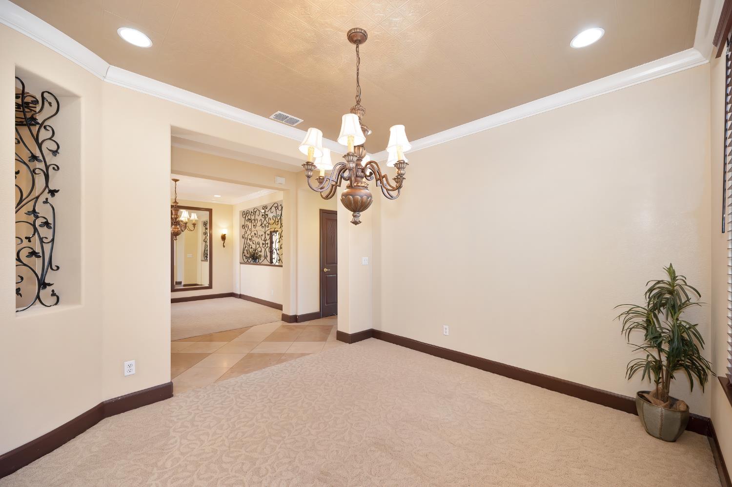 Detail Gallery Image 20 of 88 For 620 Castle Oaks Dr, Ione,  CA 95640 - 4 Beds | 2/1 Baths