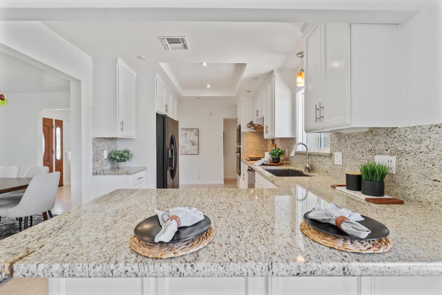 Detail Gallery Image 10 of 27 For 1387 Higton Street, Manteca,  CA 95336 - 3 Beds | 2 Baths