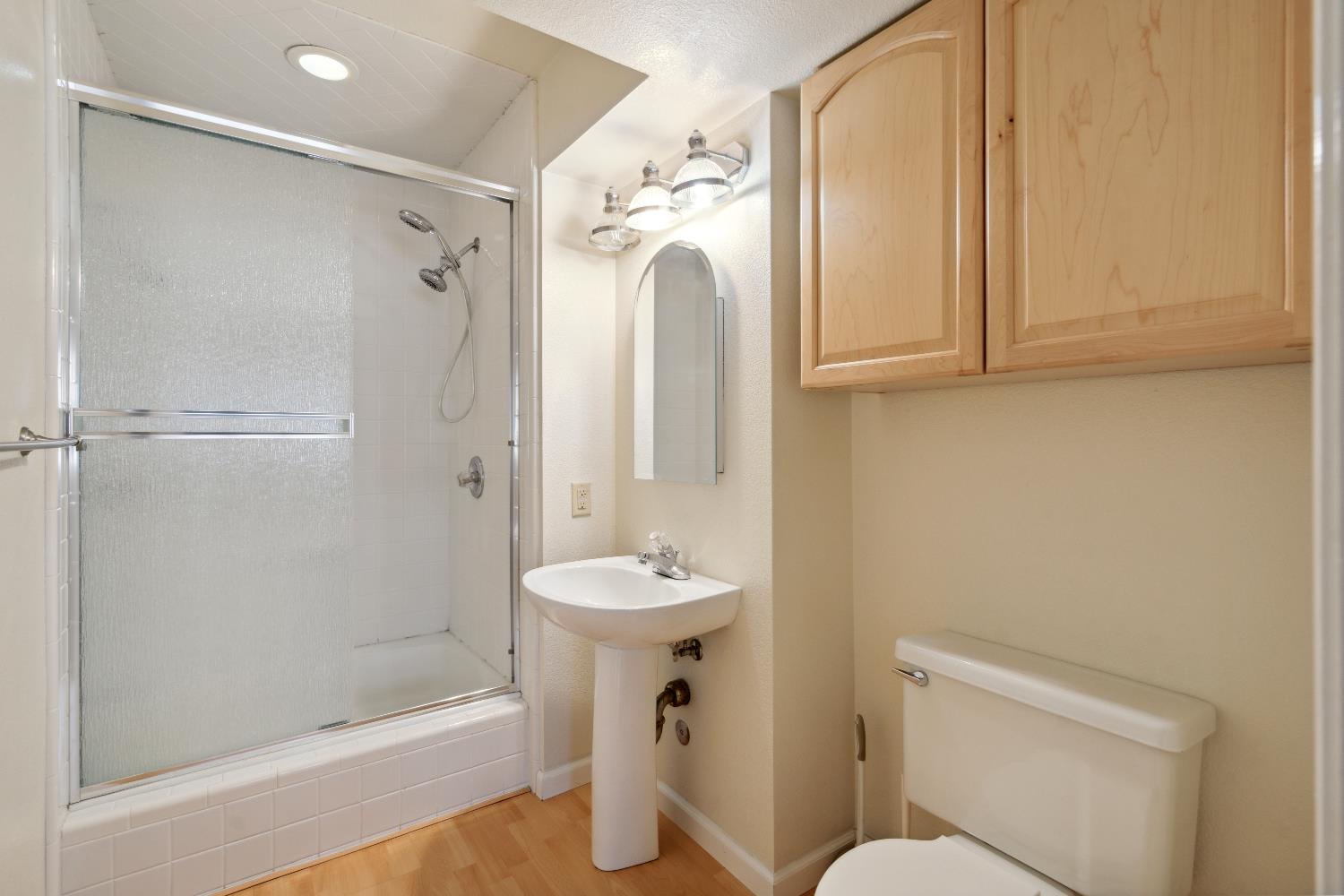Detail Gallery Image 20 of 29 For 3028 Swallows Nest Dr, Sacramento,  CA 95833 - 2 Beds | 1/1 Baths