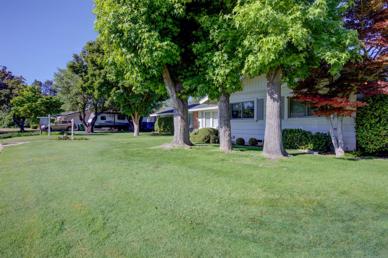 Bedford Drive, Merced, California image 7