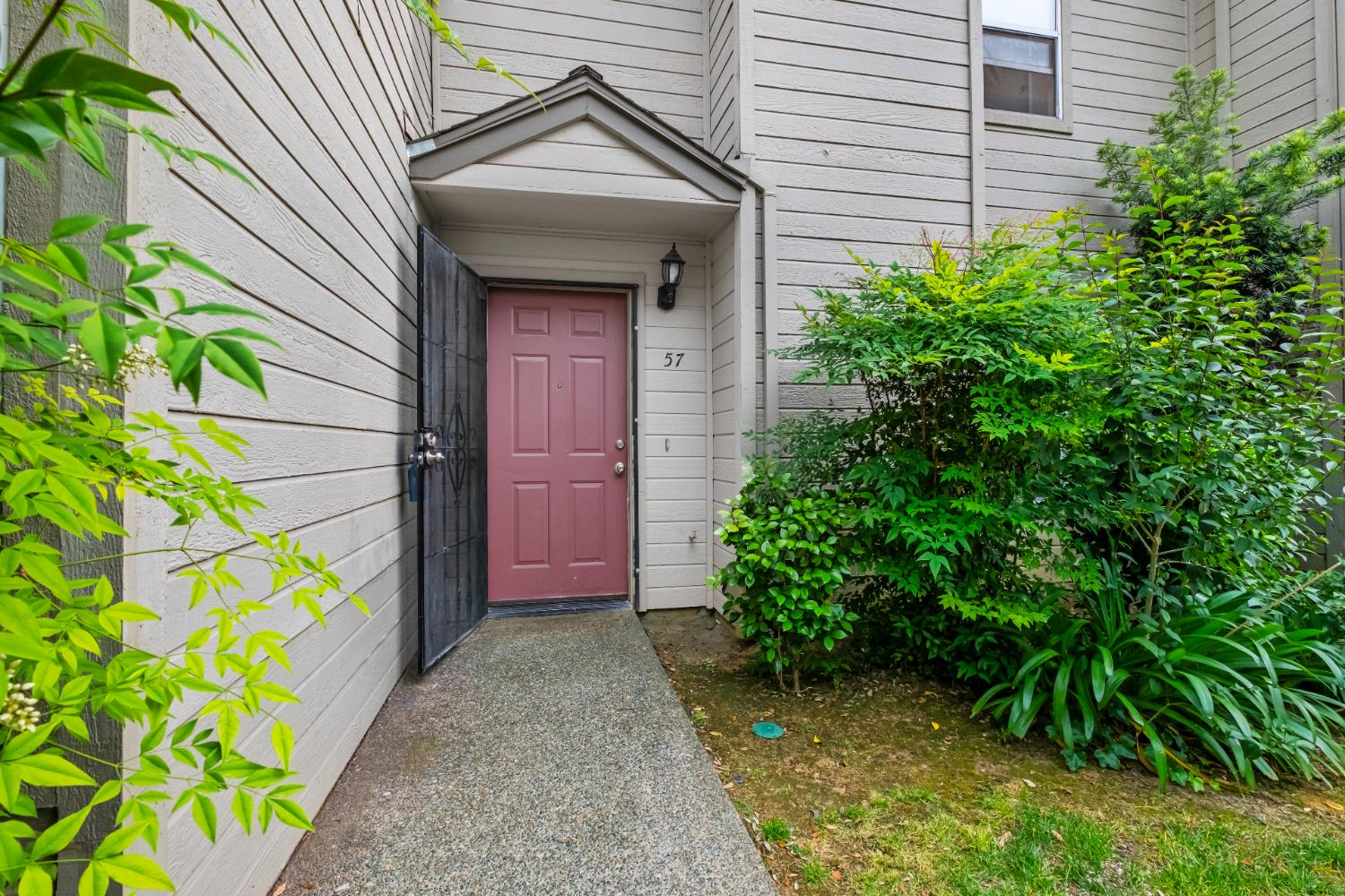 Detail Gallery Image 29 of 36 For 9145 Newhall Dr #57,  Sacramento,  CA 95826 - 2 Beds | 1/1 Baths