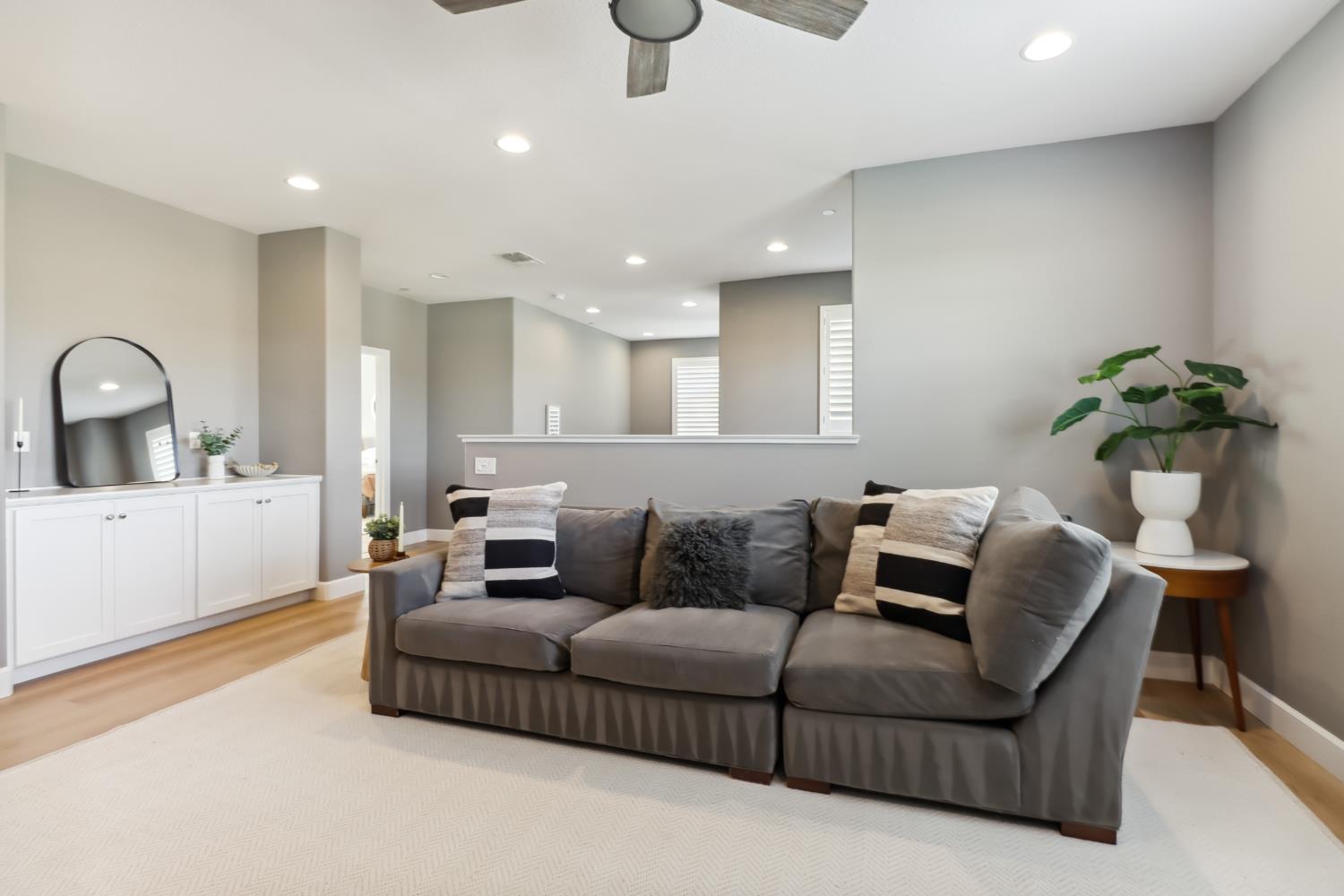 Detail Gallery Image 37 of 69 For 5604 Saratoga Cir, Rocklin,  CA 95765 - 4 Beds | 3/1 Baths