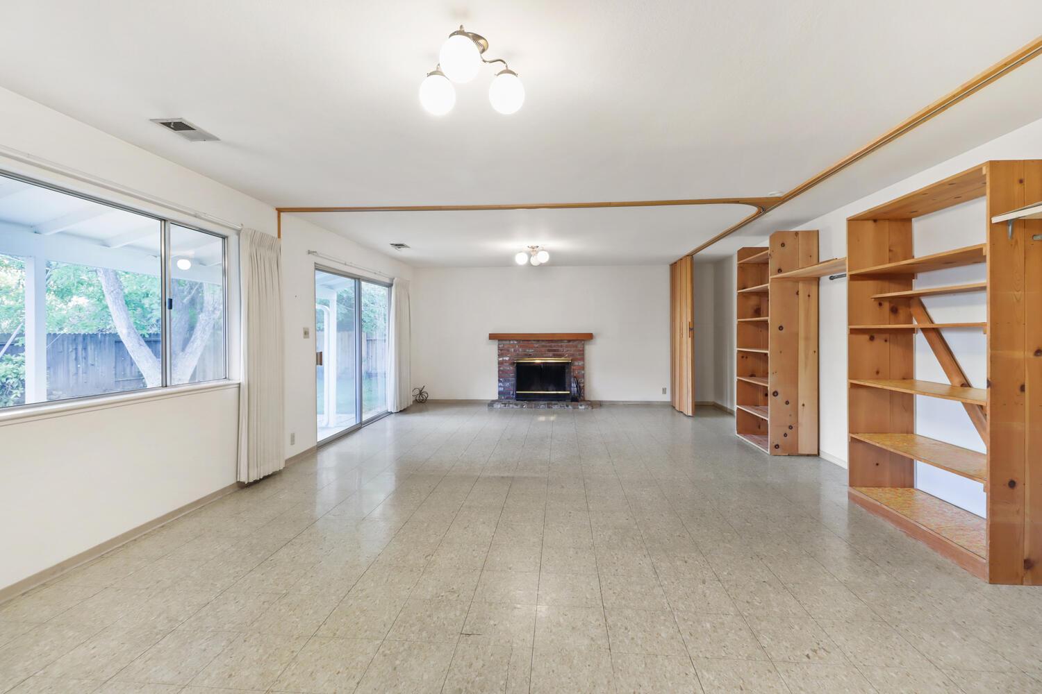 Detail Gallery Image 14 of 36 For 601 J St, Davis,  CA 95616 - 3 Beds | 2 Baths