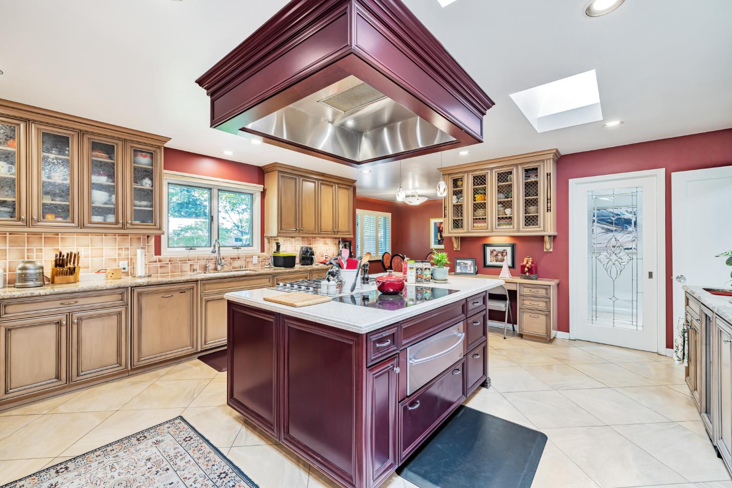 Detail Gallery Image 23 of 37 For 1625 Gary Way, Carmichael,  CA 95608 - 3 Beds | 2/1 Baths