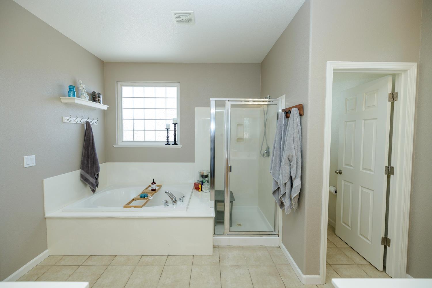 Detail Gallery Image 46 of 67 For 4157 Enclave Dr, Turlock,  CA 95382 - 4 Beds | 3 Baths