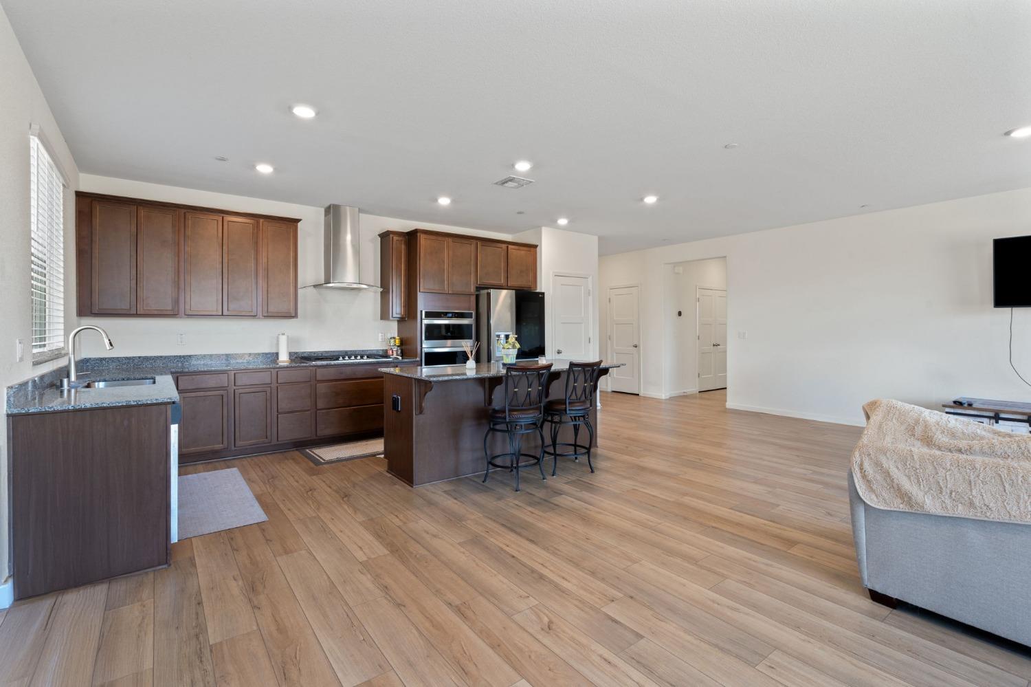 Detail Gallery Image 6 of 26 For 1822 Chelsea Ct, Plumas Lake,  CA 95961 - 3 Beds | 2 Baths