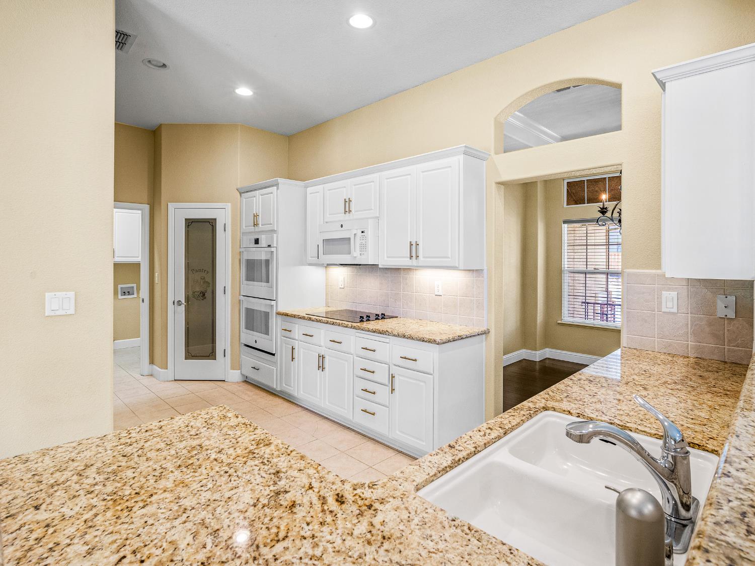 Detail Gallery Image 14 of 61 For 15325 Murieta South Pkwy, Rancho Murieta,  CA 95683 - 3 Beds | 2 Baths
