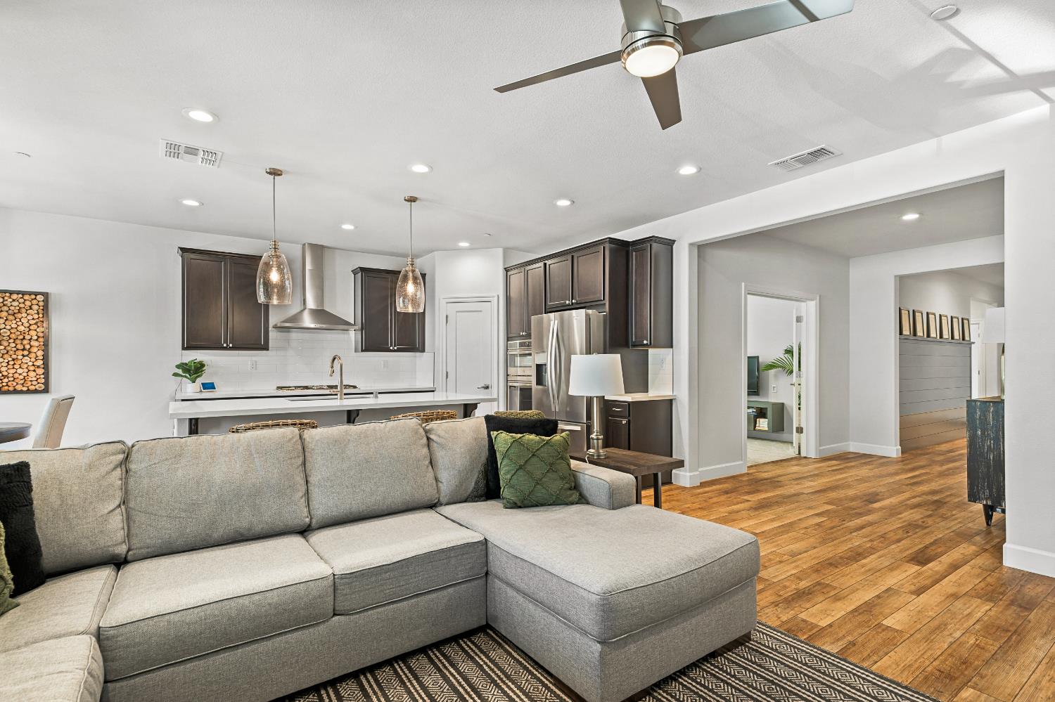 Detail Gallery Image 27 of 50 For 417 Chagall Ln, Stockton,  CA 95209 - 3 Beds | 2/1 Baths