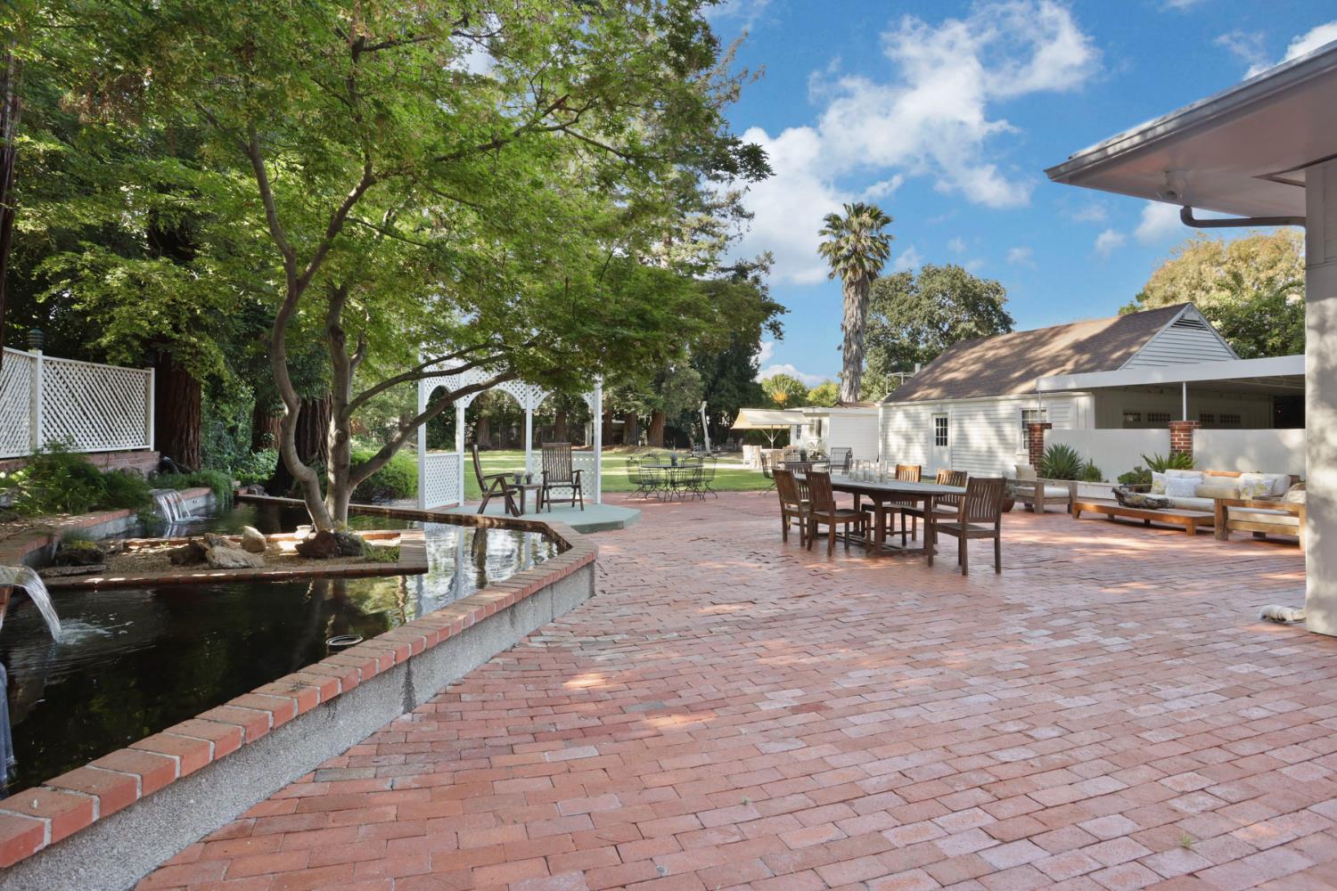 Detail Gallery Image 60 of 80 For 3651 Country Club Blvd, Stockton,  CA 95204 - 6 Beds | 3 Baths