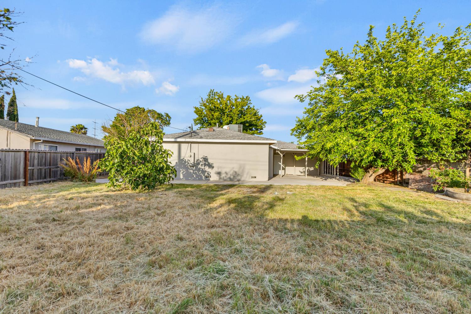 Detail Gallery Image 34 of 42 For 7682 Detroit Blvd, Sacramento,  CA 95832 - 4 Beds | 2 Baths