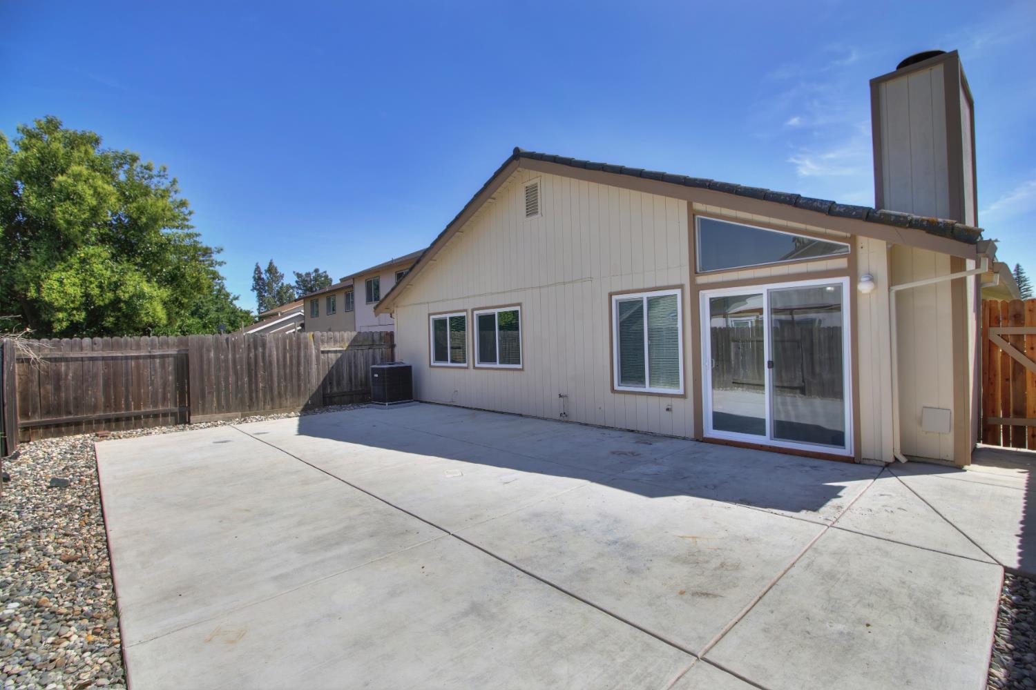 Detail Gallery Image 45 of 48 For 2301 Walnut Grove Way, Rancho Cordova,  CA 95670 - 3 Beds | 2 Baths