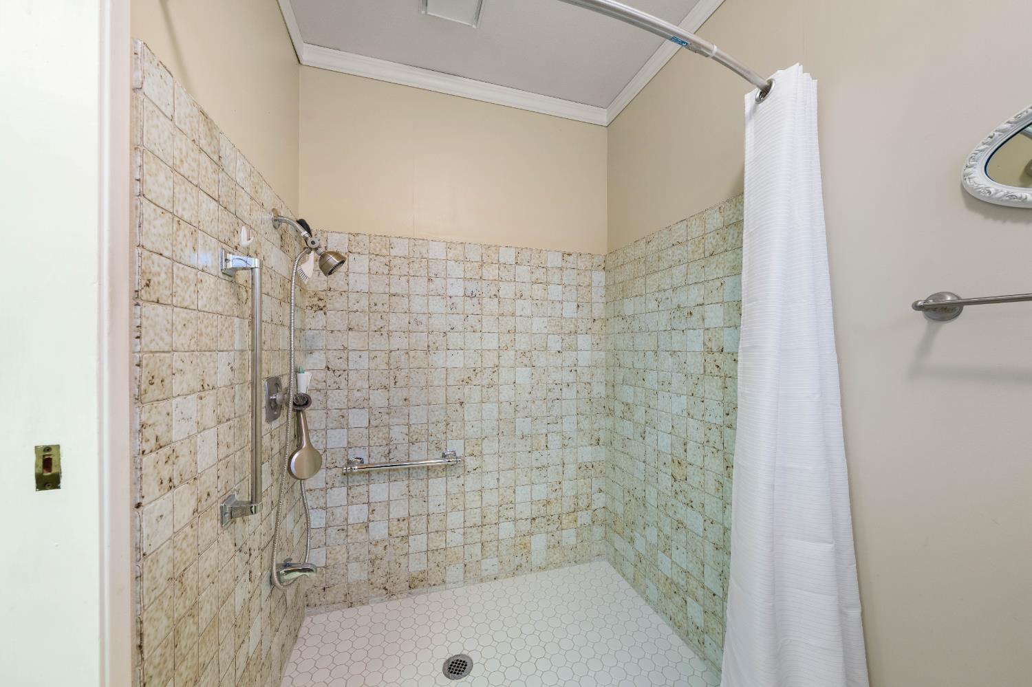 Detail Gallery Image 26 of 52 For 7831 Juarez Way, Fair Oaks,  CA 95628 - 3 Beds | 2/1 Baths