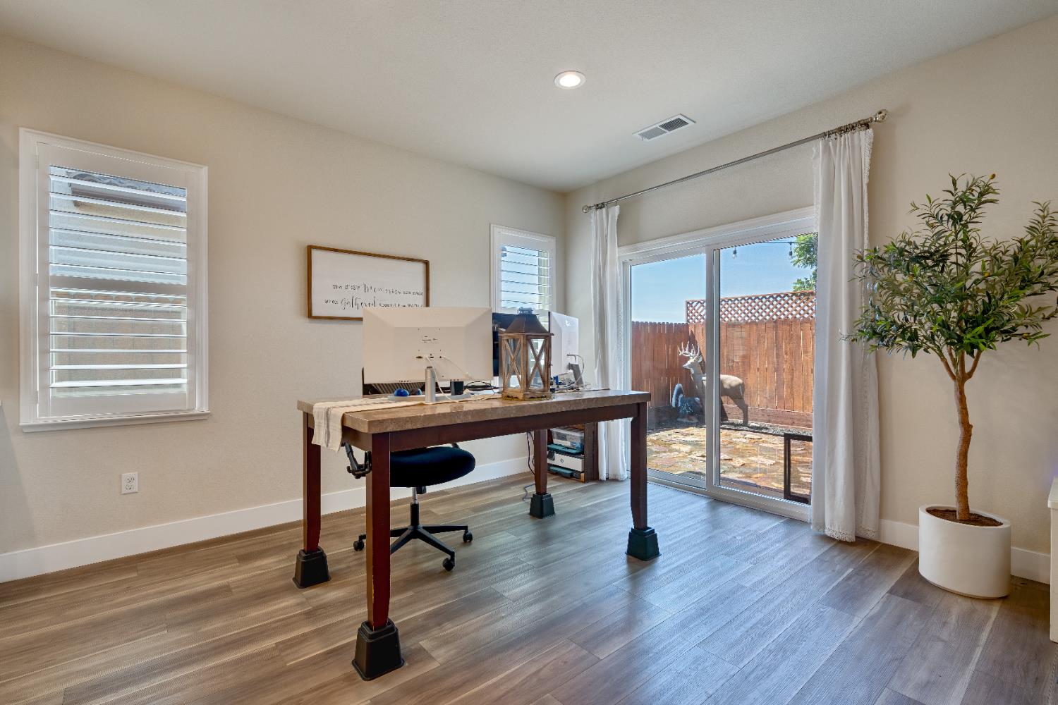 Detail Gallery Image 14 of 26 For 743 Beeler St, Stockton,  CA 95204 - 3 Beds | 2 Baths