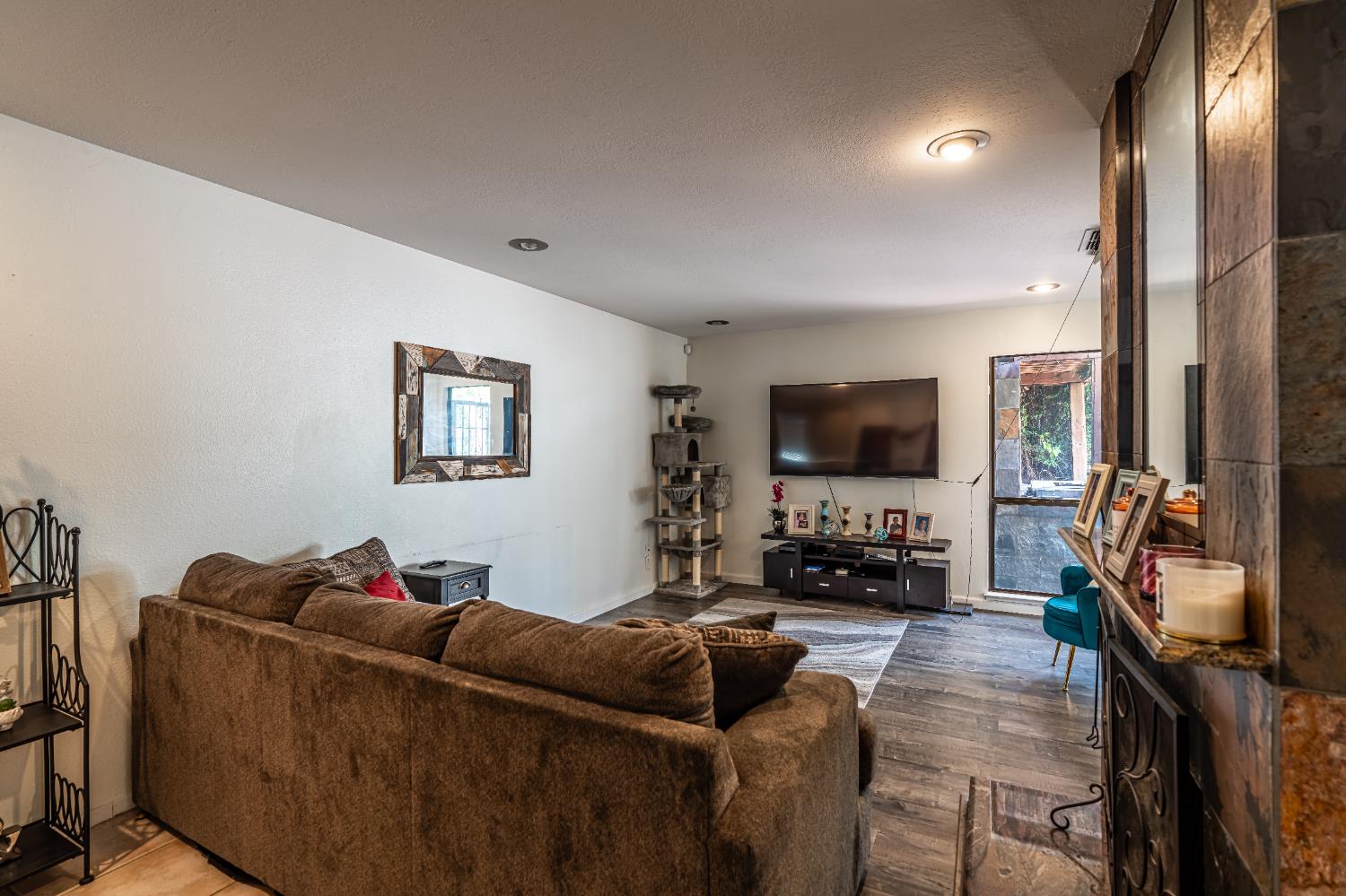 Detail Gallery Image 6 of 42 For 8565 Cloudcroft Way, Orangevale,  CA 95662 - 4 Beds | 2 Baths