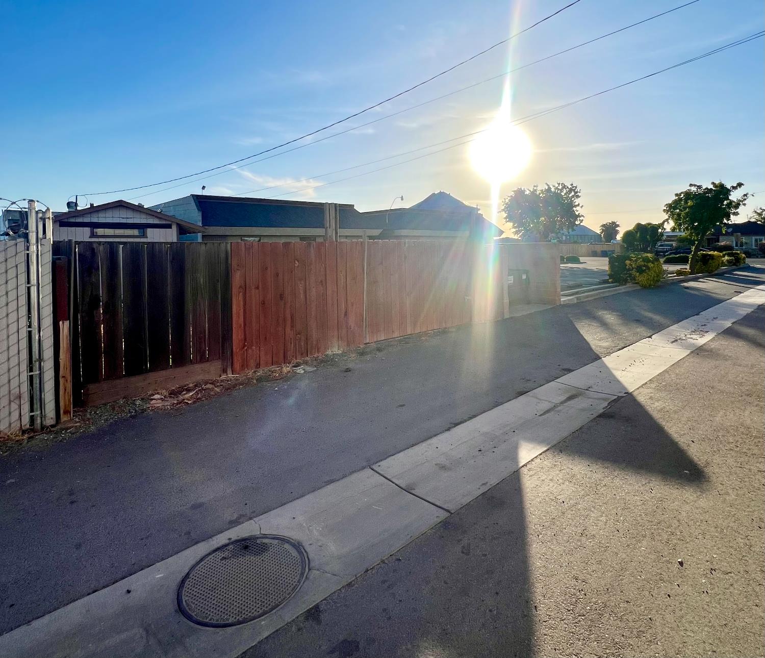 Detail Gallery Image 6 of 7 For 927 N St, Firebaugh,  CA 93622 - – Beds | – Baths